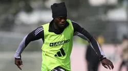 Manley Clerveaux desapareció de las nóminas de Colo Colo por un acto de indisciplina. (Foto: @colocolooficial)