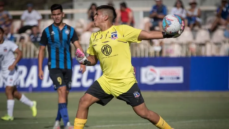 El formado en Macul milita hoy en una exótica liga. Busca una nueva chance en Pedrero (Foto: Colo Colo)