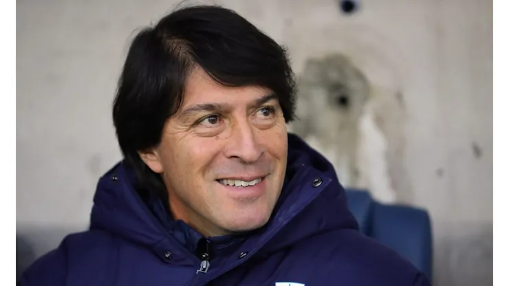 El futbolista llegaría a reforzar al plantel cruzado en una zona importante de la cancha.