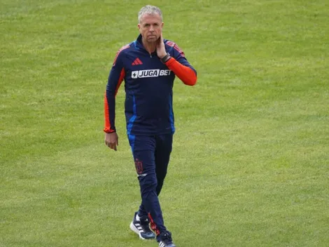El particular reconocimiento de cancha de Álvarez en la previa a la Supercopa