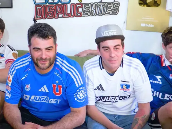 Los Displicentes reaccionan al título de la U y se burlan de Colo Colo: "Esto es..."