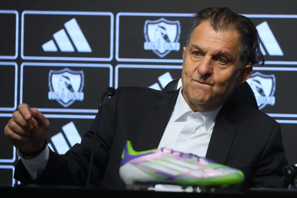 Aníbal Mosa debe convocar una nueva Junta de Accionistas en Blanco y Negro. (Foto: Jonnathan Oyarzún/Photosport)