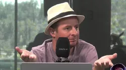 Coke Hevia lapidario en el Cacique.