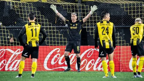 Brayan Cortés se llena de elogios en Peñarol. y su continuidad en el "Manya" estaría cerca de concretarse (Foto: @oficialcap)
