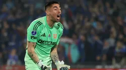 Gabriel Castellón tuvo un importante crecimiento como arquero según relata Julio Rodríguez. (Foto: Photosport).