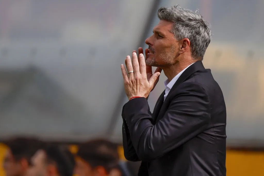 Fernando Ortíz en su primer partido como DT de Colo Colo | FOTO: Andres Pina/Photosport