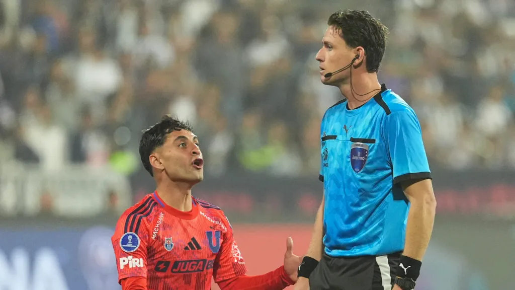 Universidad de Chile tiene árbitro definido para la revancha ante Alianza Lima. (Créditos: Getty)