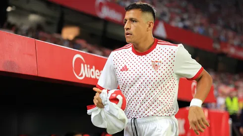 Alexis Sánchez goza de un grato momento en Sevilla de España.
