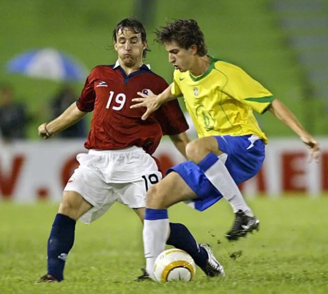 Chapita Fuenzalida con el dorsal 19 | FOTO: Rodrigo Arangua | AFP