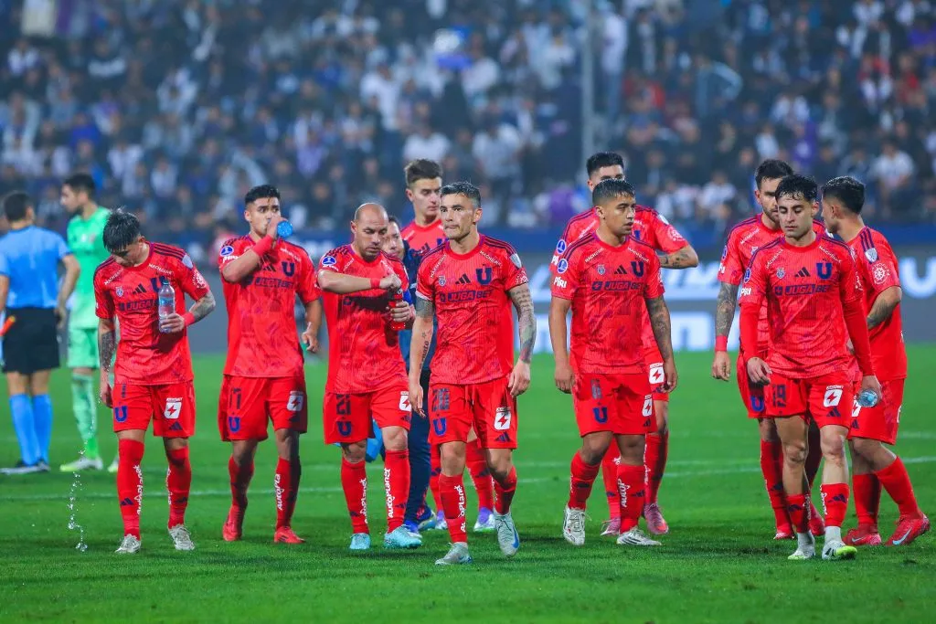 Universidad de Chile no ha podido ganar de rojo ni de flúor en 2025. (Photosport)