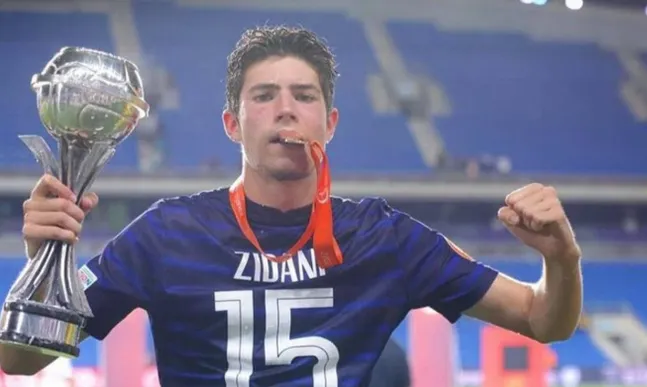 Elyaz es el cuarto hijo de Zinedine Zidane y de seguro, los ojos del planeta fútbol estarán sobre él.