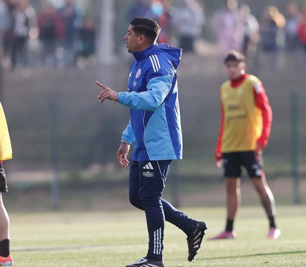 Nicolás Córdova tiene en mente la formación de Chile para el debut en el Mundial Sub 20. (Foto: FFCH)