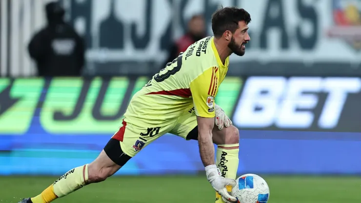El Tuto salió lesionado en Colo Colo.