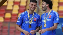 Futbol, Colo Colo vs Universidad de Chile. Supercopa 2025 Los jugadores de Universidad de Chile celebran el triunfo durante el partido por la Supercopa 2025 contra Colo Colo disputado en el estadio Santa Laura en Santiago, Chile. 14/09/2025 Jonnathan Oyarzun/Photosport Football, Colo Colo vs Universidad de Chile. 2025 Supercopa Universidad de Chile’s players reacts after winning during the Supercopa 2025 match against Colo Colo at the Santa Laura stadium in Santiago, Chile. 14/09/2025 Jonnathan Oyarzun/Photosport
