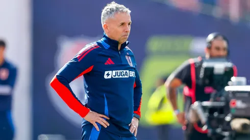 Claudio Borghi se refirió a la continuidad de Gustavo Álvarez en Universidad de Chile. (Créditos: Photosport)