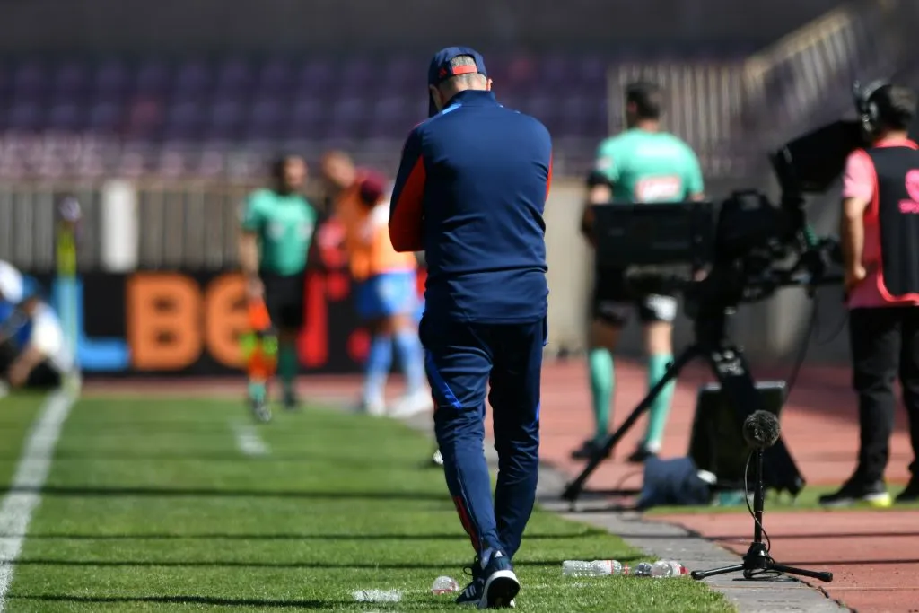Álvarez sigue recibiendo críticas por esta llamativa decisión | FOTO: Alejandro Pizarro Ubilla/Photosport