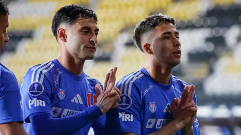 Un lúdico diálogo entre los volantes se tomó la pauta.