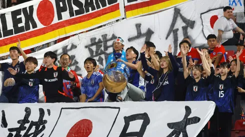 Fotos: La acción viral de los hinchas de Japón tras vencer a Chile