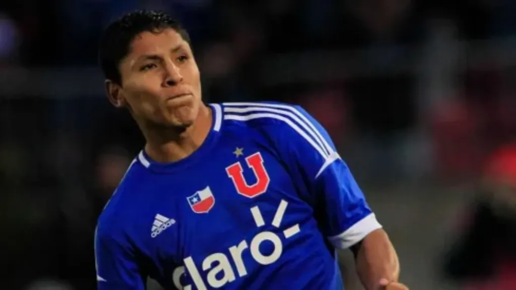 Raúl Ruidíaz festejó la victoria de Universidad de Chile ante Alianza Lima en Copa Sudamericana.