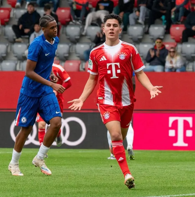 El peruano Felipe Chávez juega en el Bayern Múnich II. (Foto: @fcbayerncampus)