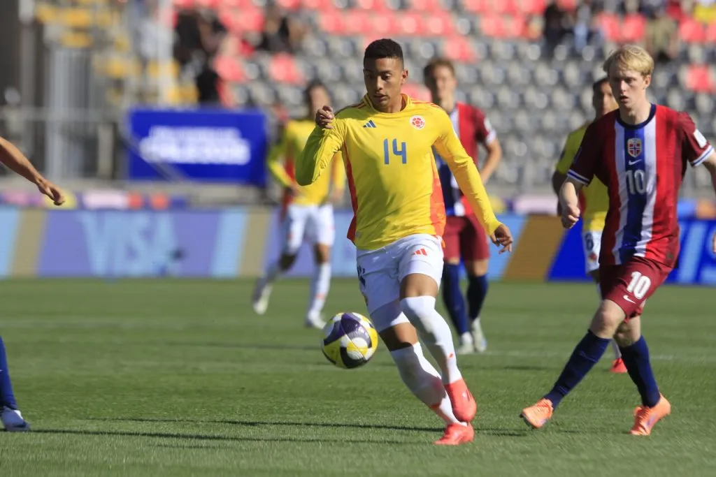 Colombia y Noruega repartieron puntos en el Estadio Fiscal de Talca (Foto: Photosport)
