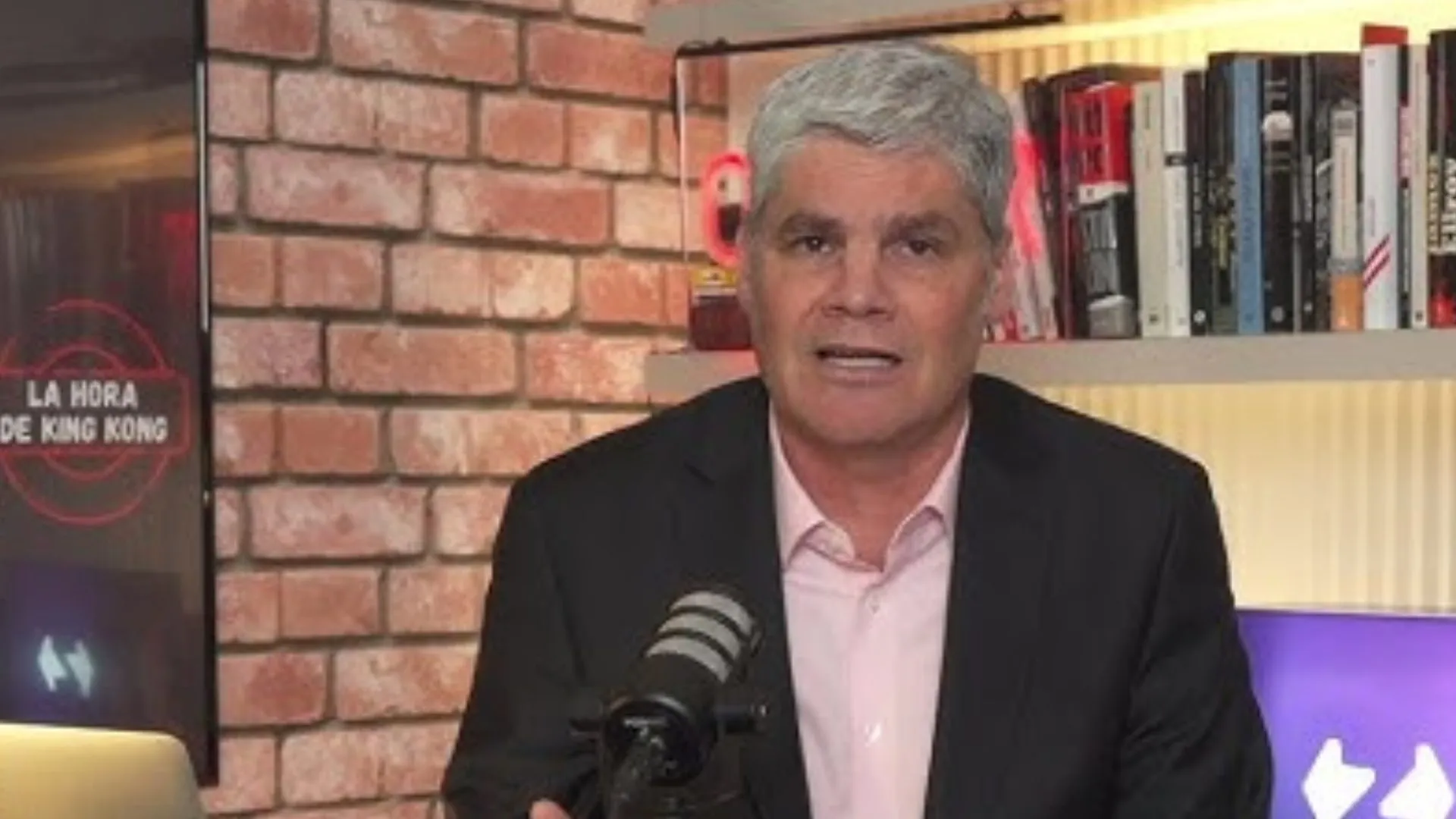 Juan Cristóbal Guarello es claro en el tema Manuel Pellegrini.