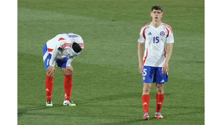 La selección chilena clasificó a octavos de final pese a perder.