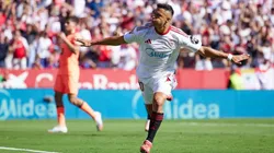 Alexis no pudo contenerse y celebró el gol ante el Barcelona.