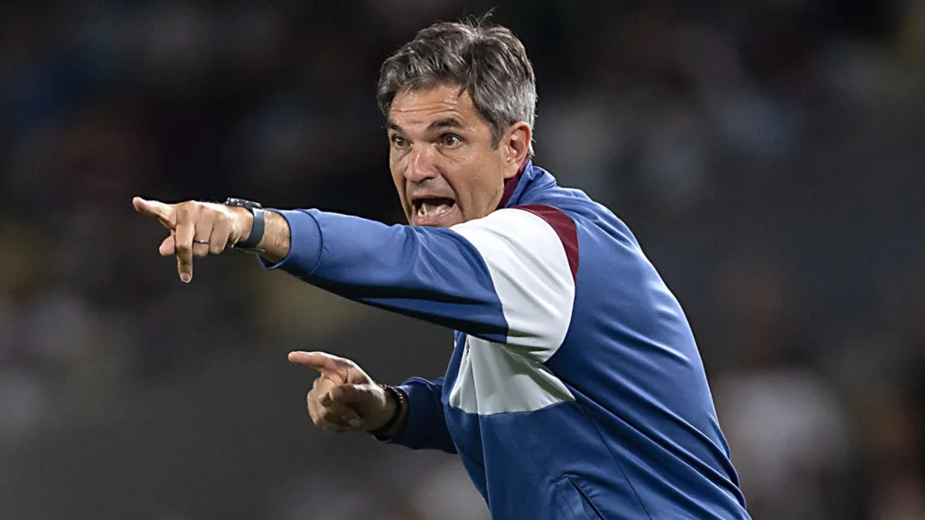 Mauricio Pellegrino anticipó el cierre de 2025 de Lanús. Tiene que enfrentar a Universidad de Chile. (Getty)