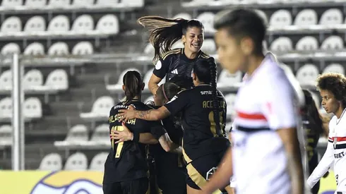 Las albas quedaron a tiro de cañón para meterse en cuartos, pero aún falta el último desafío (Foto: Colo Colo fem)