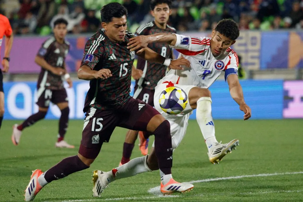 México le dio un paseo a Chile. | Foto: Photosport