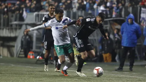 Esta noche se vuelven a enfrentar Deportes Puerto Montt y Colo Colo después de un año. (Foto: Nicolas Klein/Photosport)