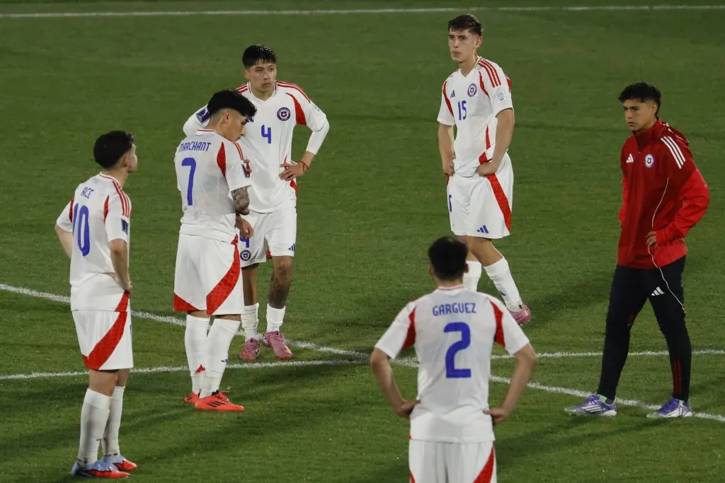 Los jugadores chilenos se retiraron del estadio cabizbajos | FOTO: Sebastian Cisternas/Photosport