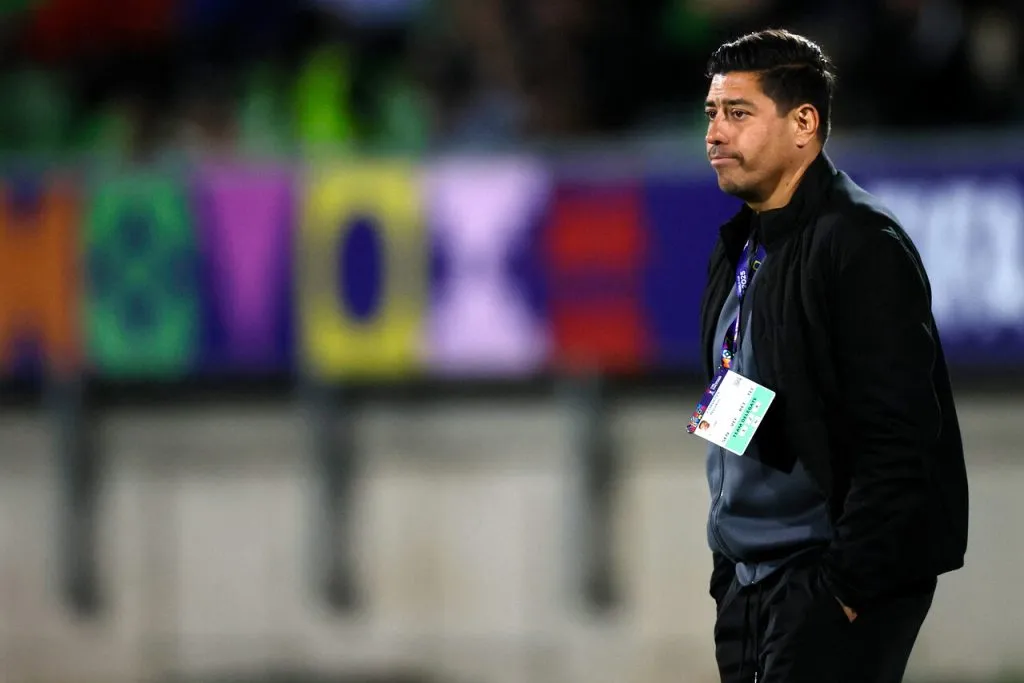 Nicolás Córdova seguirá al mando del proceso formativo en la selección chilena (Photosport).