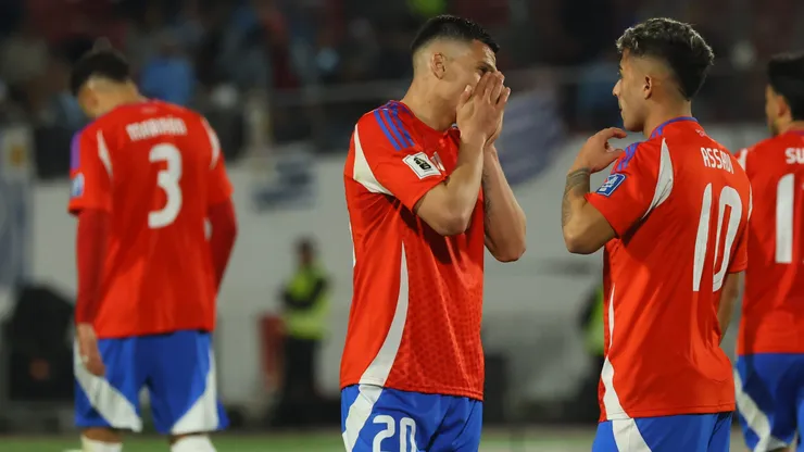 La Selección Chilena tiene nueva baja para enfrentar a Perú. (Foto: Jonnathan Oyarzún/Photosport)