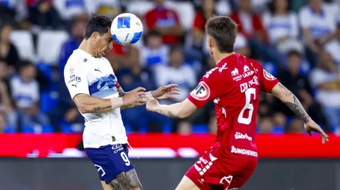 La UC vence a Ñublense y logra trepar hasta el segundo puesto de la tabla (Foto: Pepe Alvujar/Photosport)