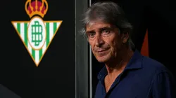 Manuel Pellegrini sigue con un futuro más que incierto y en Real Betis abordan una posible salida (Foto: Getty)