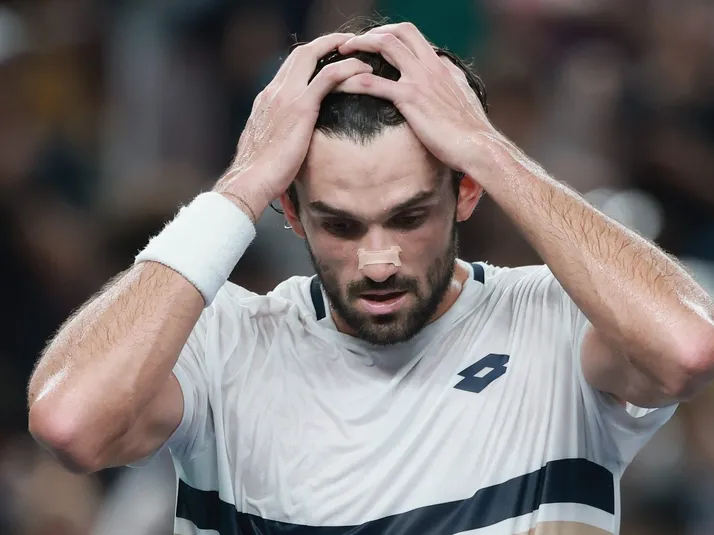 El mensaje de Vacherot a Djokovic tras derrotarlo en Shanghái: "No te retires"