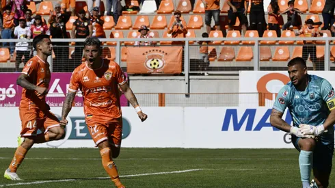 Cobreloa lo gana sobre la hora en el Zorros del Desierto (Foto: Pedro Tapia/Photosport)