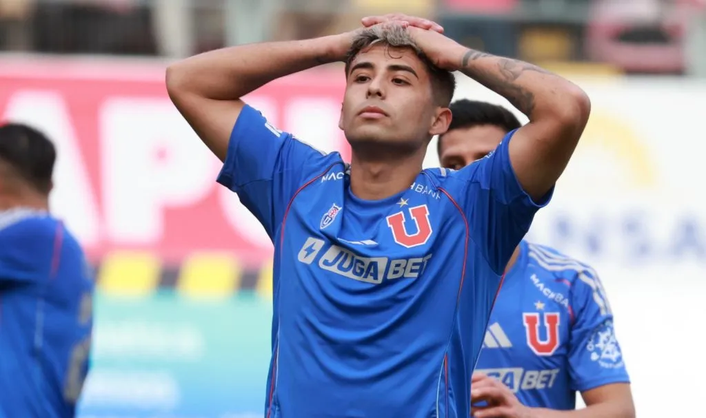 Lucas Assadi se lesionó y estará entre seis a ocho semanas fuera en Universidad de Chile. (Imagen: Photosport)