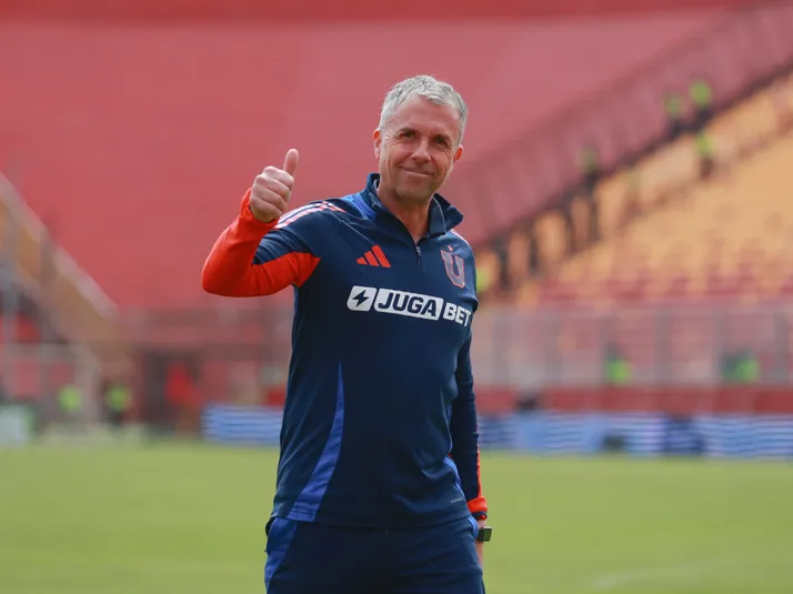 Romai Ugarte le presta el ropero completo a Gustavo Álvarez