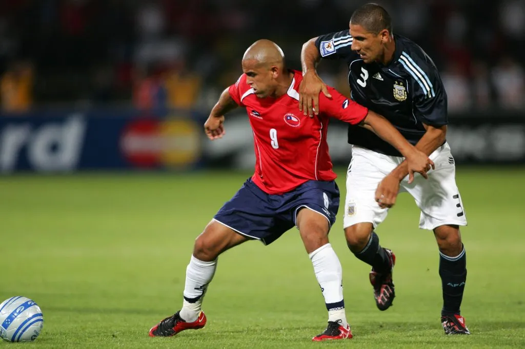La carrera de Humberto Suazo llegó a su fin. El histórico delantero de la Selección Chilena se retirará. (Photosport)
