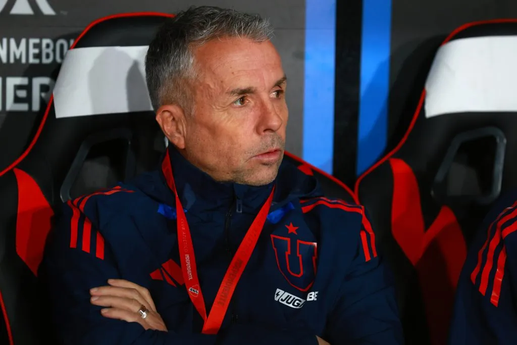 Gustavo Álvarez no se tomó de buena manera el rumor que lo vincula con Perú | FOTO: Javier Vergara/Photosport