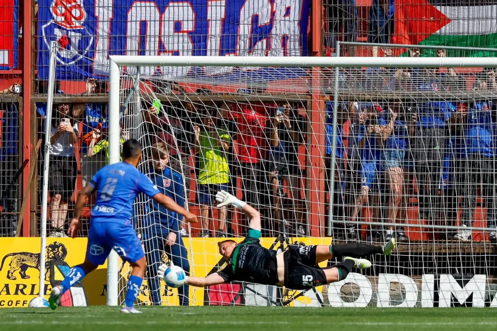 El penal de Guerra sigue siendo tema | Foto: Photosport