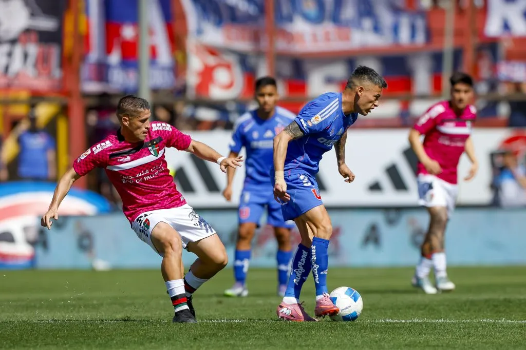 Charles Aránguiz cedió un penal en Universidad de Chile y Nicolás Guerra lo erró. (Créditos: Photosport)