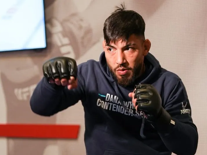 Chile cae en la UFC: Sikosis Valenzuela pierde por TKO en el DWCS