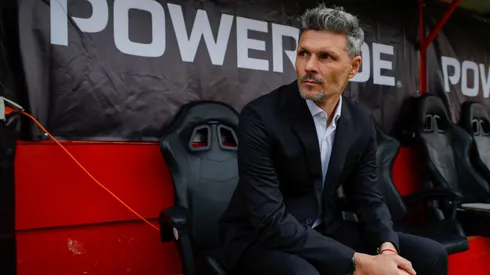 Fernando Ortiz ya proyecta el once de Colo Colo para este domingo (Foto: Photosport)