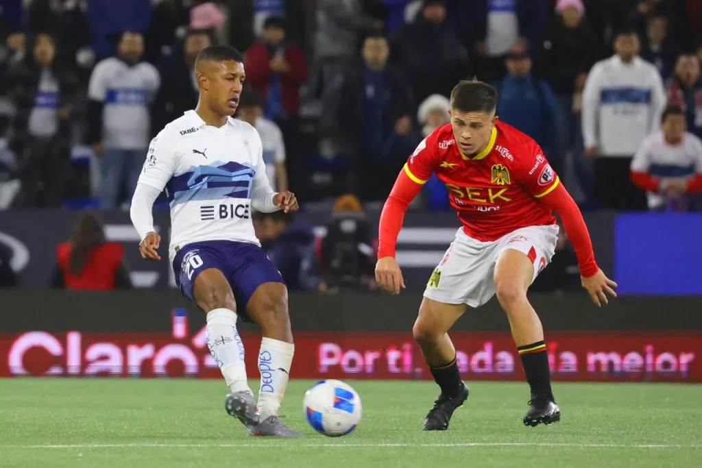 Jhojan Valencia seguirá en la UC | Foto: Photosport