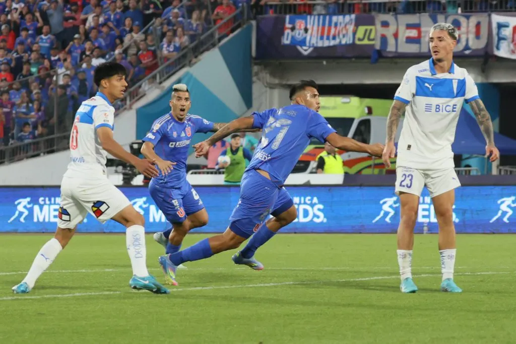 Rodrigo Contreras celebrando el gol del triunfo de la U ante la UC | FOTO: Dragomir Yankovic/Photosport