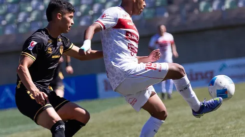 Deportes Copiapó le gana a Magallanes y es líder de la Primera B.